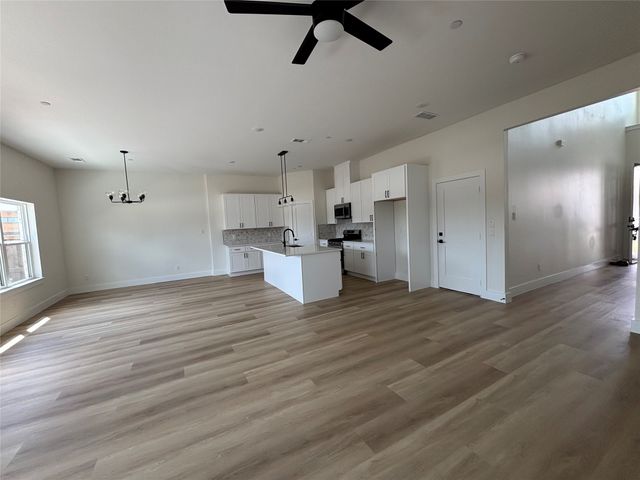 4444 Fatima Drive, Irving, TX 75062