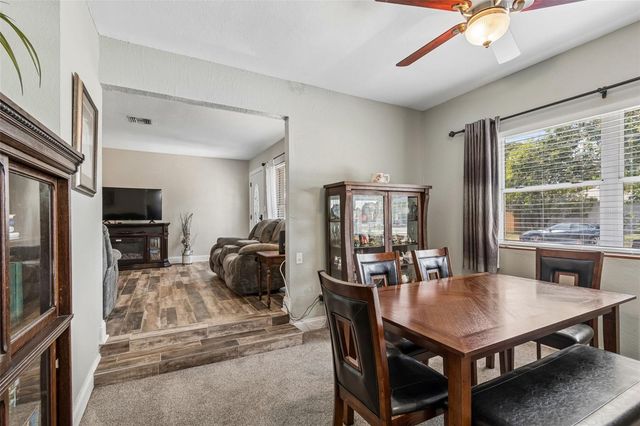 5598 14TH AVENUE N, St Petersburg, FL 33710