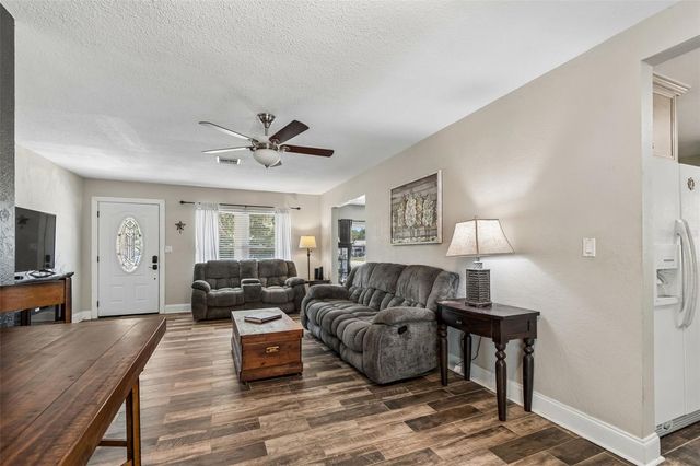 5598 14TH AVENUE N, St Petersburg, FL 33710