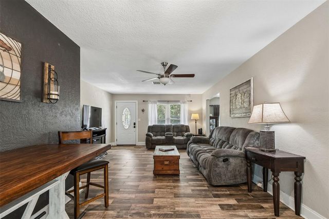 5598 14TH AVENUE N, St Petersburg, FL 33710