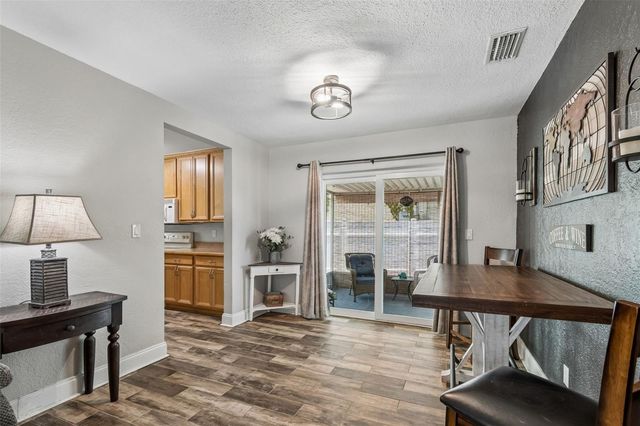 5598 14TH AVENUE N, St Petersburg, FL 33710
