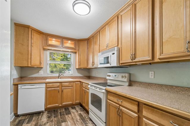 5598 14TH AVENUE N, St Petersburg, FL 33710