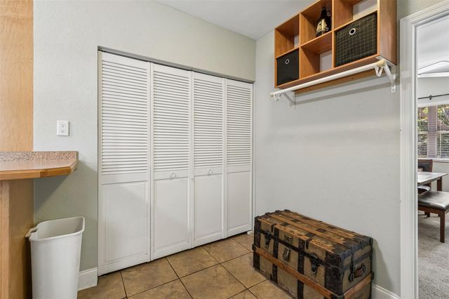 5598 14TH AVENUE N, St Petersburg, FL 33710