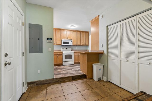 5598 14TH AVENUE N, St Petersburg, FL 33710