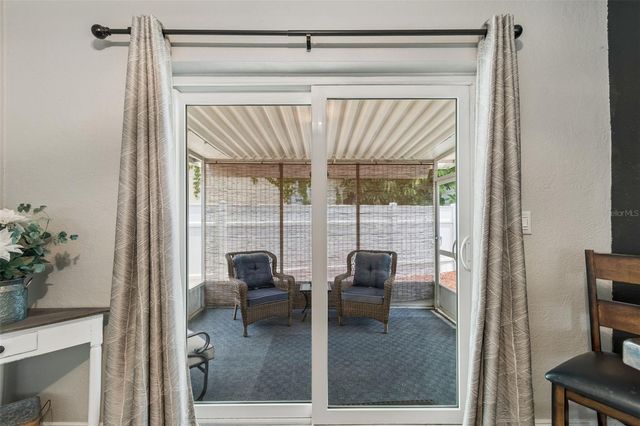 5598 14TH AVENUE N, St Petersburg, FL 33710