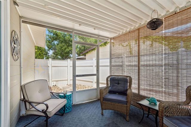 5598 14TH AVENUE N, St Petersburg, FL 33710