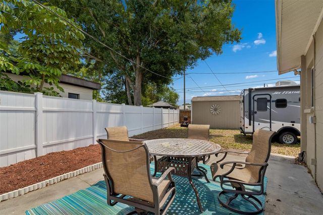 5598 14TH AVENUE N, St Petersburg, FL 33710