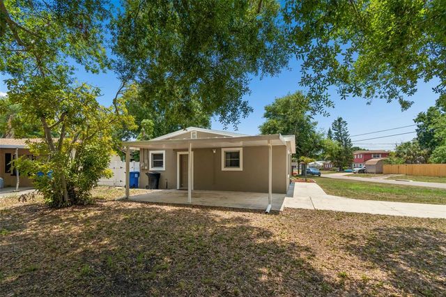 5598 14TH AVENUE N, St Petersburg, FL 33710