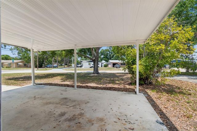 5598 14TH AVENUE N, St Petersburg, FL 33710