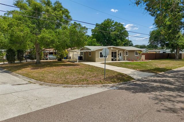 5598 14TH AVENUE N, St Petersburg, FL 33710