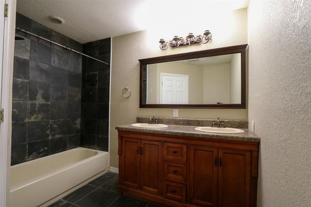 4419 W EUCLID AVENUE, Tampa, FL 33629