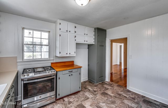 602 Simpson Hwy 149, Magee, MS 39111