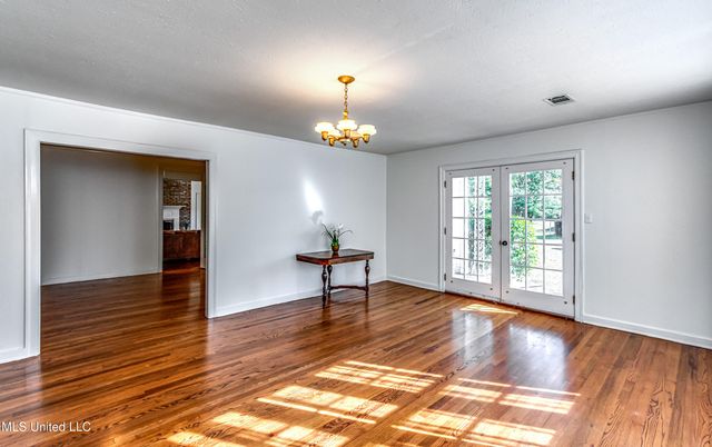 602 Simpson Hwy 149, Magee, MS 39111