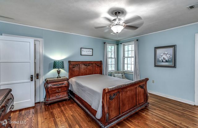 602 Simpson Hwy 149, Magee, MS 39111