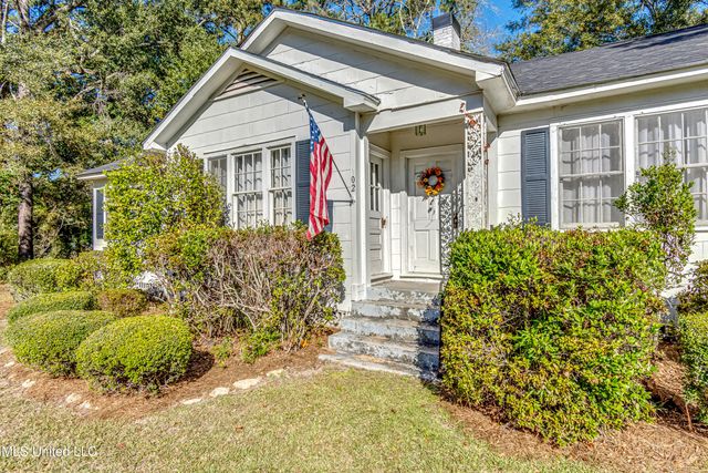 602 Simpson Hwy 149, Magee, MS 39111