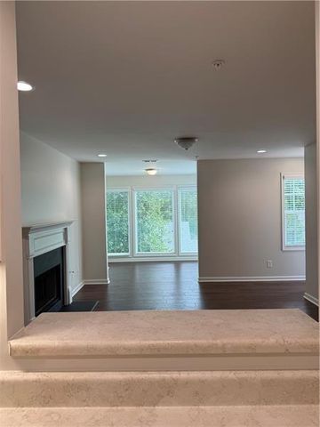 907 NATCHEZ Trace, Atlanta, GA 30350