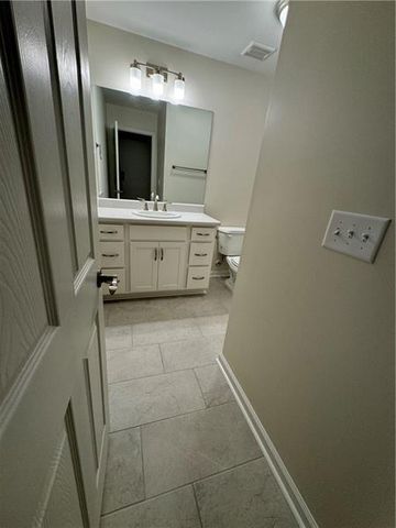 907 NATCHEZ Trace, Atlanta, GA 30350