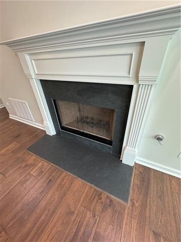 907 NATCHEZ Trace, Atlanta, GA 30350