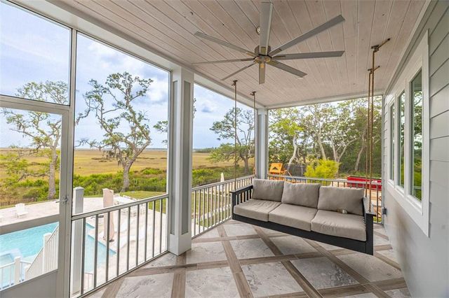 14 Maiden Creek Drive, Waverly, GA 31565