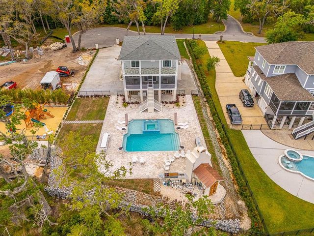 14 Maiden Creek Drive, Waverly, GA 31565