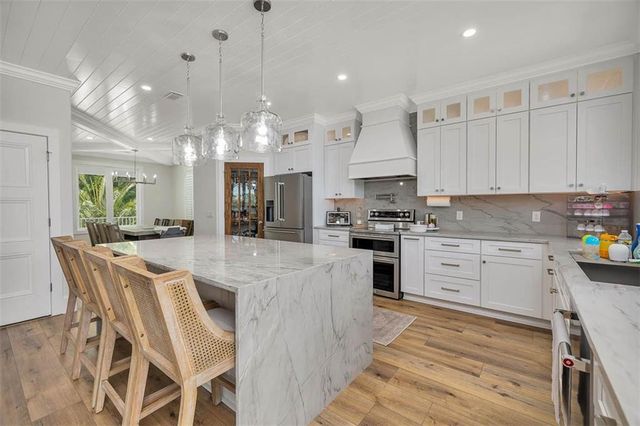 14 Maiden Creek Drive, Waverly, GA 31565