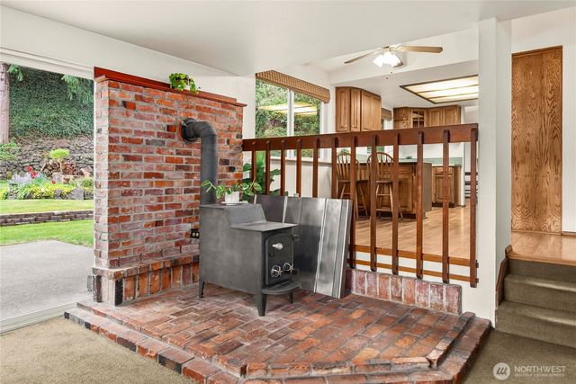 422 142nd Street Ct S, Tacoma, WA 98444