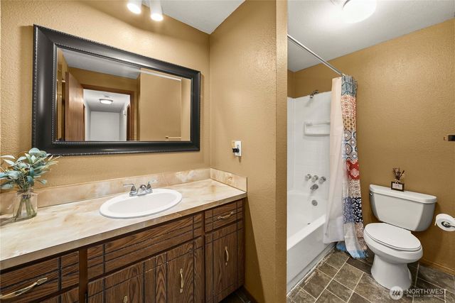 422 142nd Street Ct S, Tacoma, WA 98444