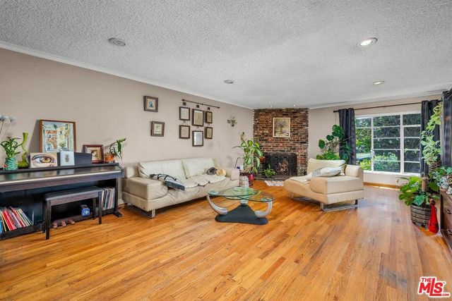 1766 Midvale Avenue, Los Angeles, CA 90024