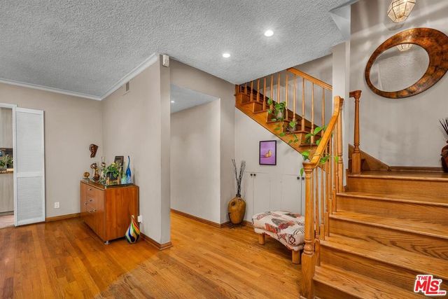 1766 Midvale Avenue, Los Angeles, CA 90024