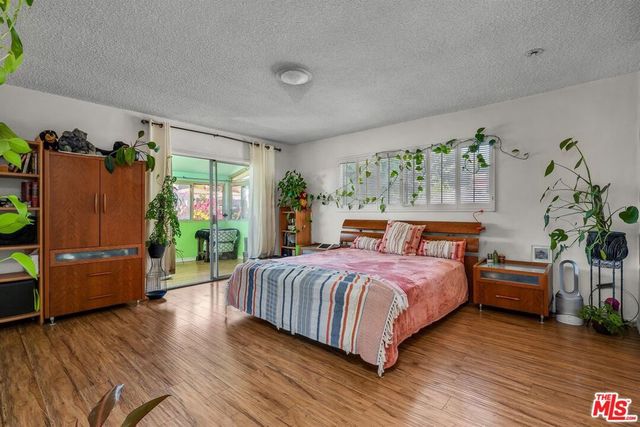 1766 Midvale Avenue, Los Angeles, CA 90024