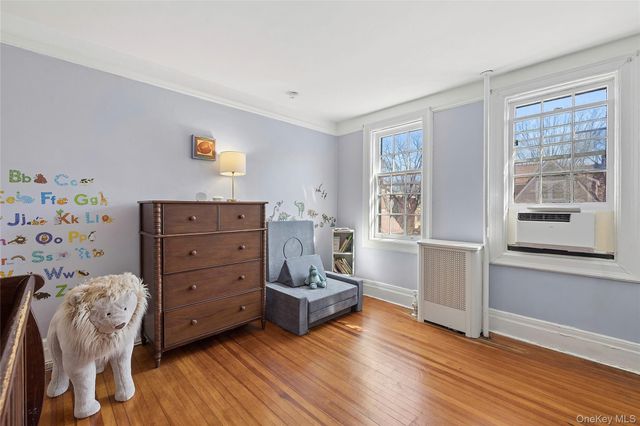 46 Slocum Crescent, Forest Hills, NY 11375