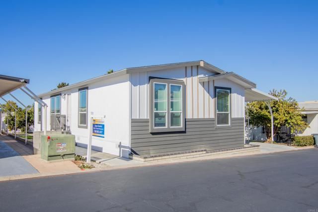 155 Las Flores Dr 39, San Marcos, CA 92069