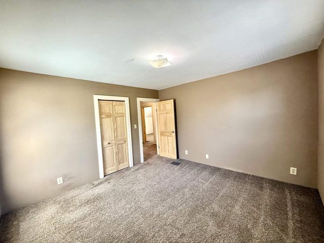 284 4TH STREET, Fond Du Lac, WI 54935