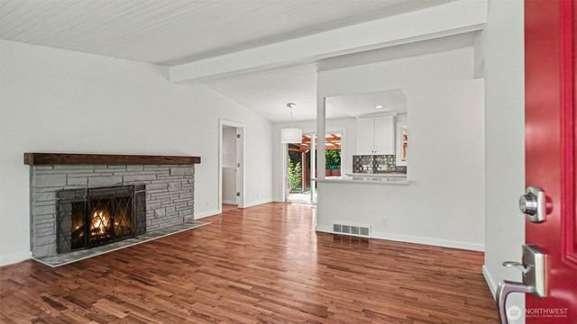 5318 193rd Place SW, Lynnwood, WA 98036