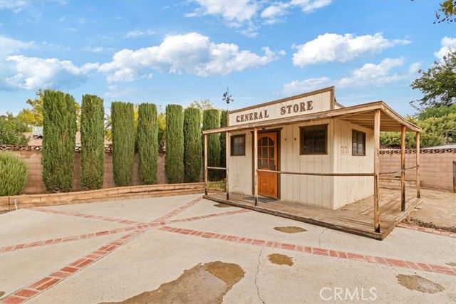 44028 Galion Avenue, Lancaster, CA 93536