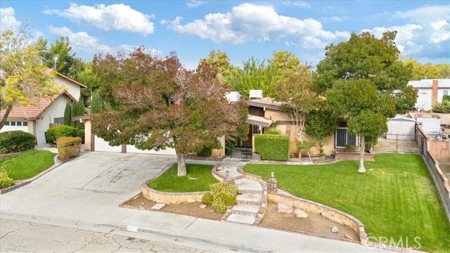 44028 Galion Avenue, Lancaster, CA 93536