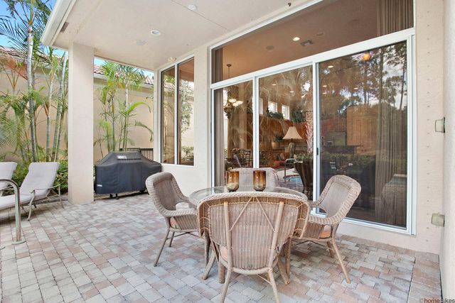 206 Porto Vecchio Way, Palm Beach Gardens, FL 33418