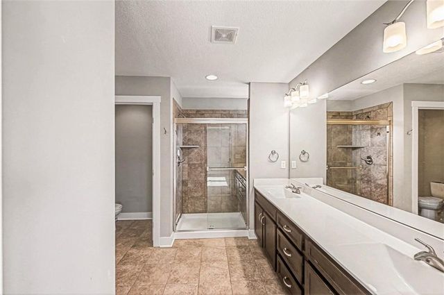 23729 W 92nd Terrace, Lenexa, KS 66227