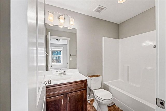 23729 W 92nd Terrace, Lenexa, KS 66227