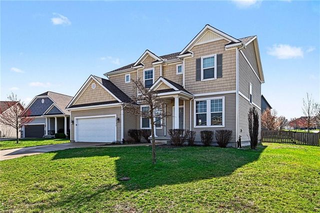 23729 W 92nd Terrace, Lenexa, KS 66227