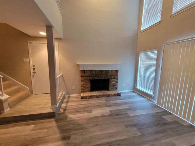 15221 Berry Trail 901, Dallas, TX 75248