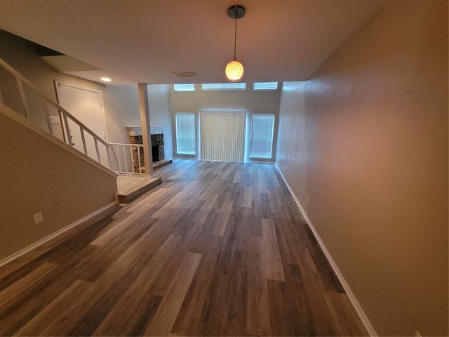 15221 Berry Trail 901, Dallas, TX 75248