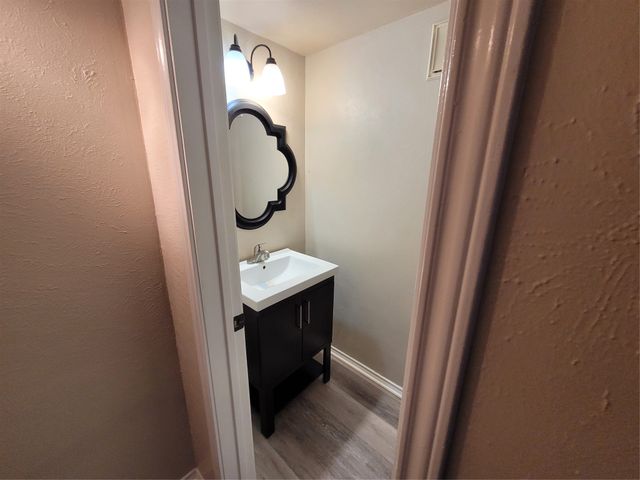 15221 Berry Trail 901, Dallas, TX 75248