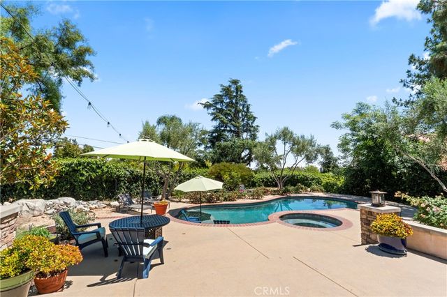 7975 Pearl, Alta Loma, CA 91701