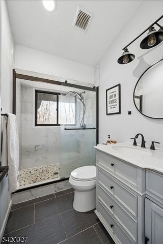 2 Audubon Dr, Denville Twp., NJ 07834