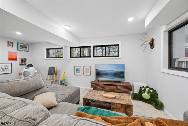 2 Audubon Dr, Denville Twp., NJ 07834