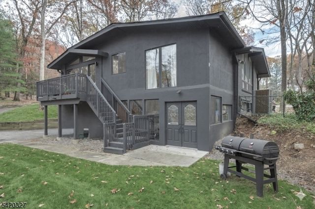 2 Audubon Dr, Denville Twp., NJ 07834