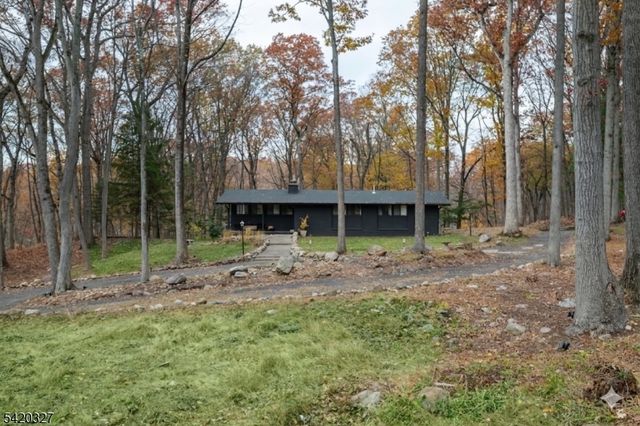 2 Audubon Dr, Denville Twp., NJ 07834