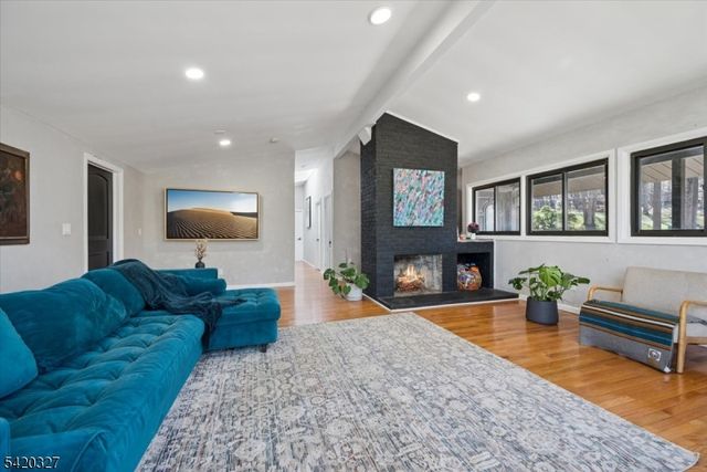 2 Audubon Dr, Denville Twp., NJ 07834