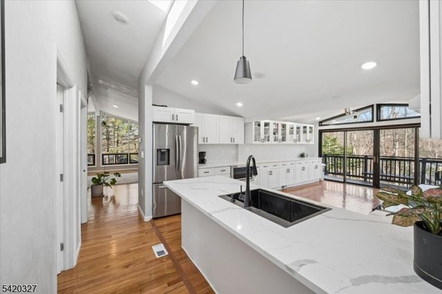 2 Audubon Dr, Denville Twp., NJ 07834